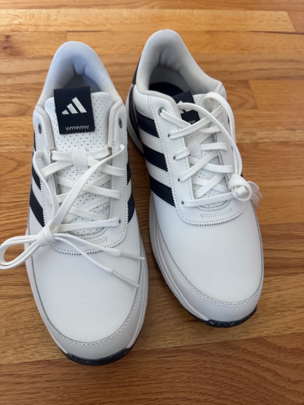 Adidas Men’s Leather Spikeless Golf Shoes New Never Worn Size 10
